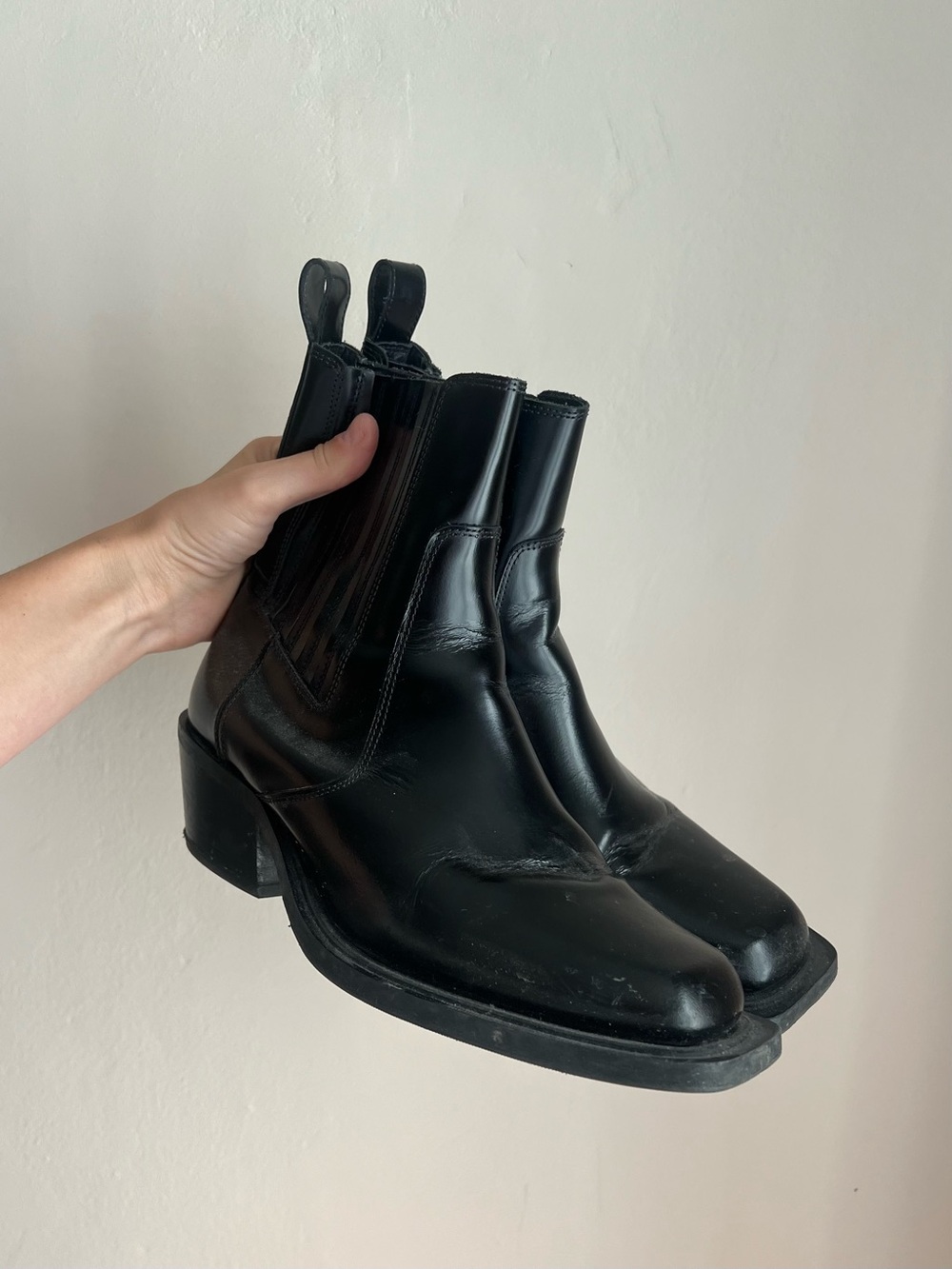 ALOHAS Western Black Leather Chelsea Ankle Boots